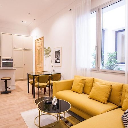 Isg Apartments Cedaceros Sevilla Buitenkant foto