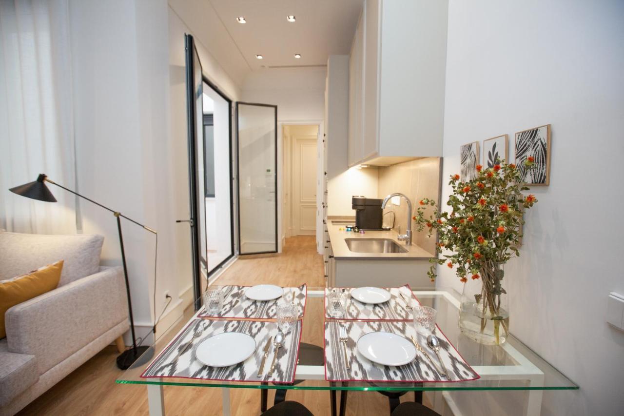 Isg Apartments Cedaceros Sevilla Buitenkant foto