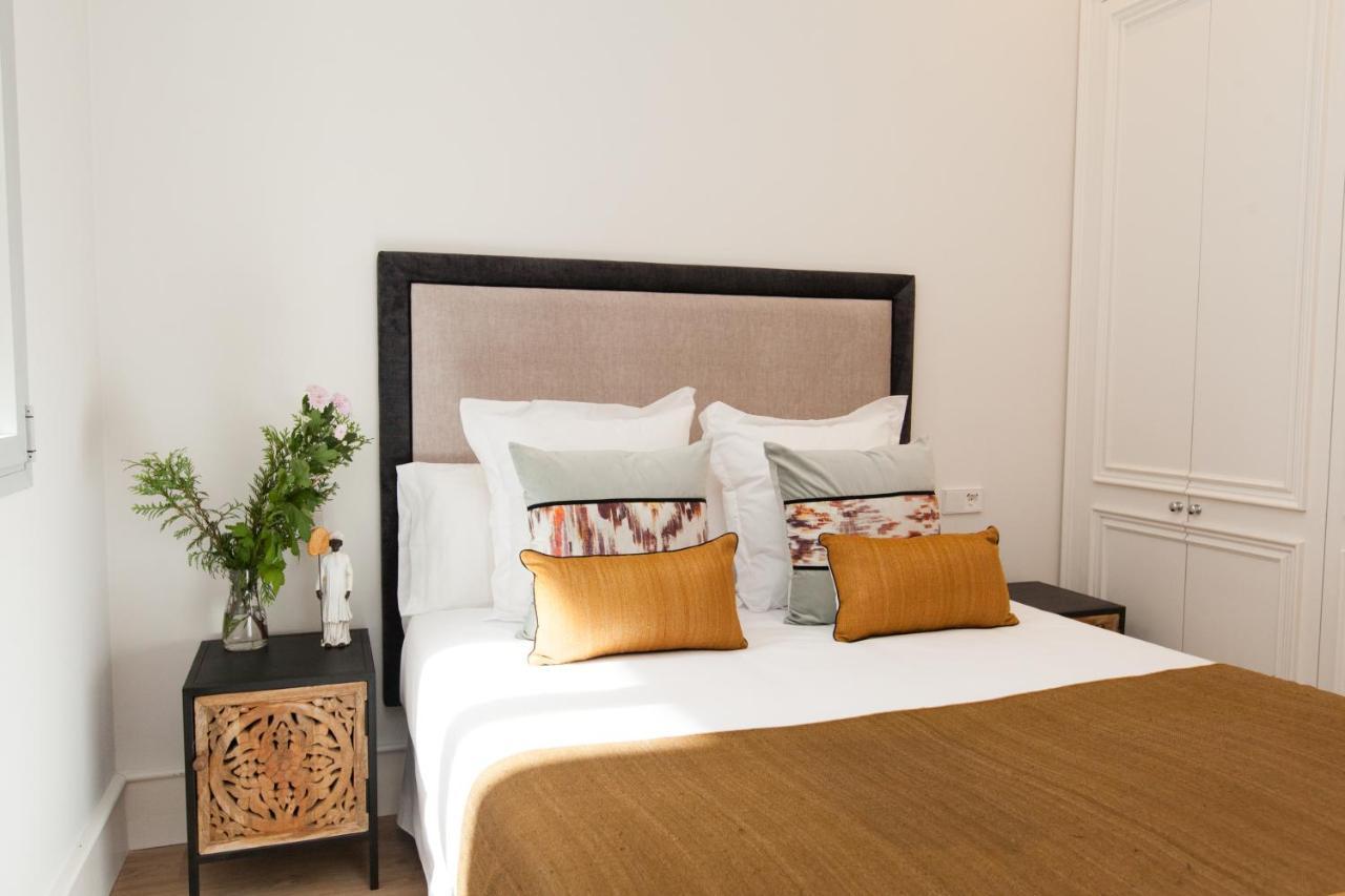 Isg Apartments Cedaceros Sevilla Kamer foto