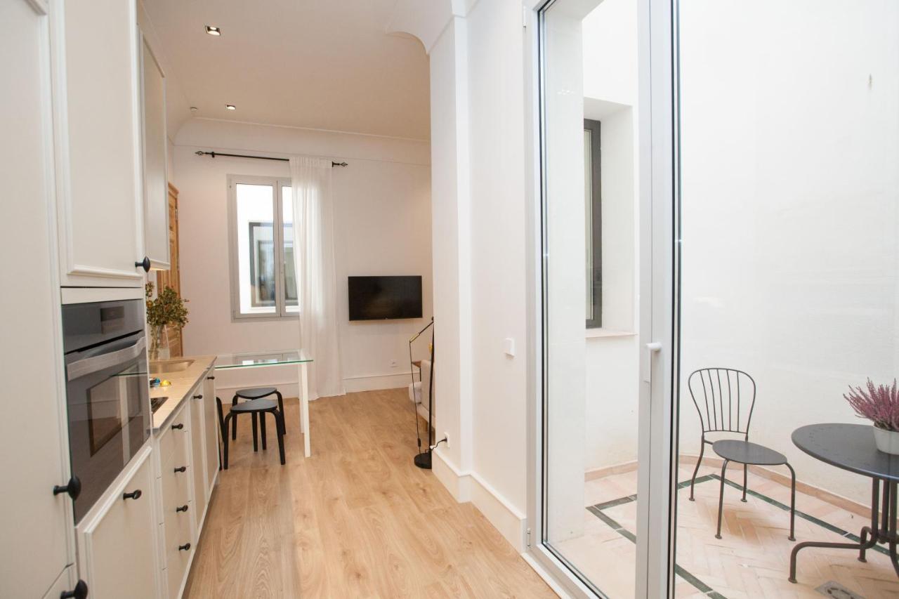 Isg Apartments Cedaceros Sevilla Buitenkant foto
