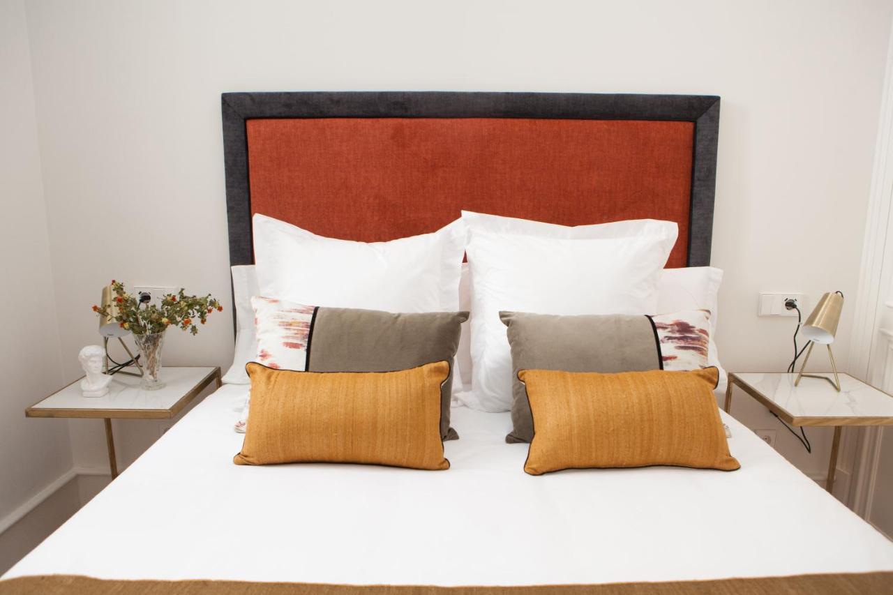 Isg Apartments Cedaceros Sevilla Buitenkant foto