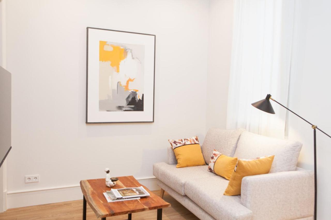 Isg Apartments Cedaceros Sevilla Buitenkant foto