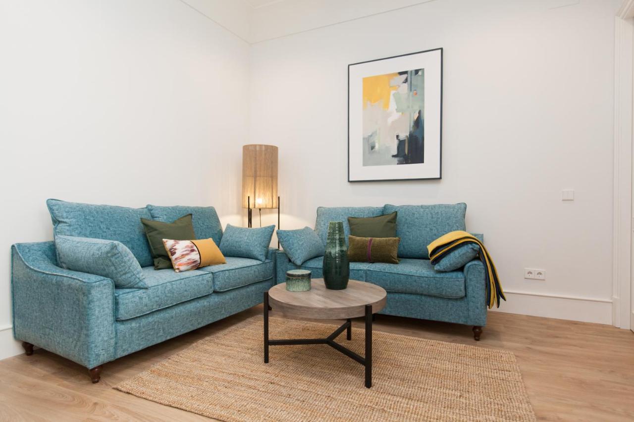 Isg Apartments Cedaceros Sevilla Kamer foto