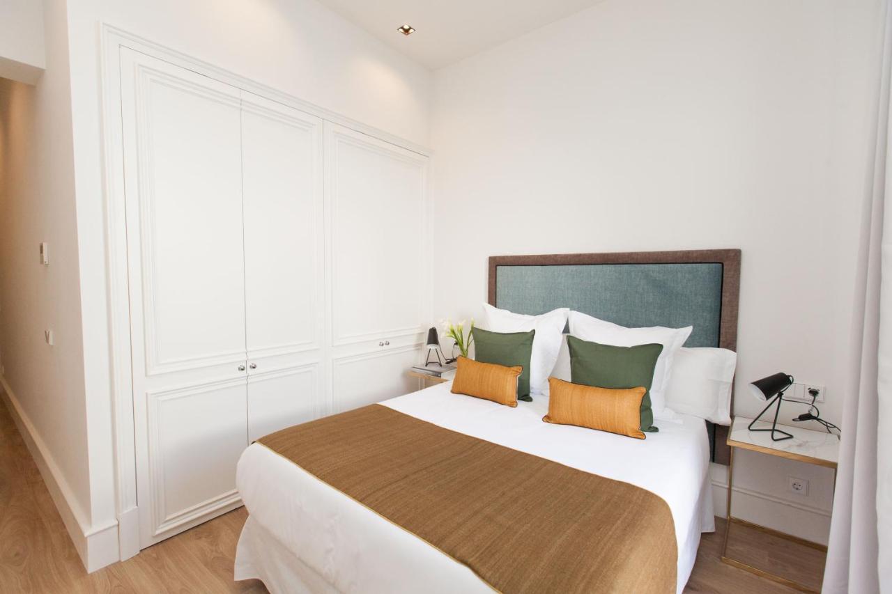 Isg Apartments Cedaceros Sevilla Buitenkant foto