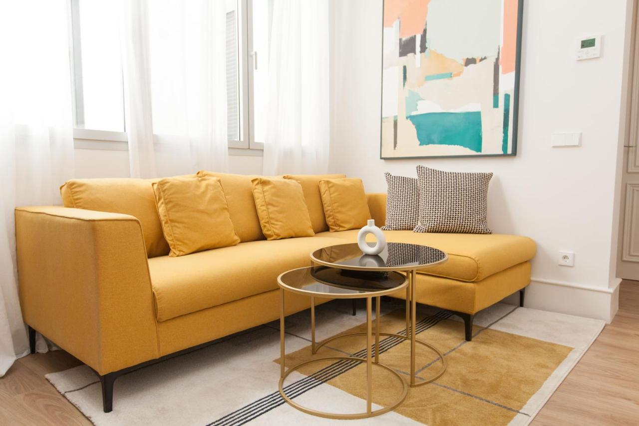 Isg Apartments Cedaceros Sevilla Buitenkant foto