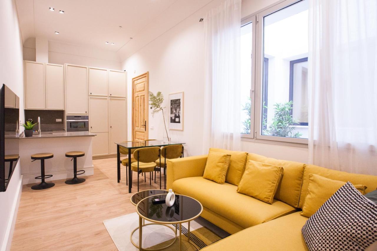 Isg Apartments Cedaceros Sevilla Buitenkant foto