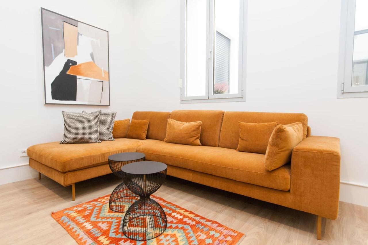 Isg Apartments Cedaceros Sevilla Buitenkant foto