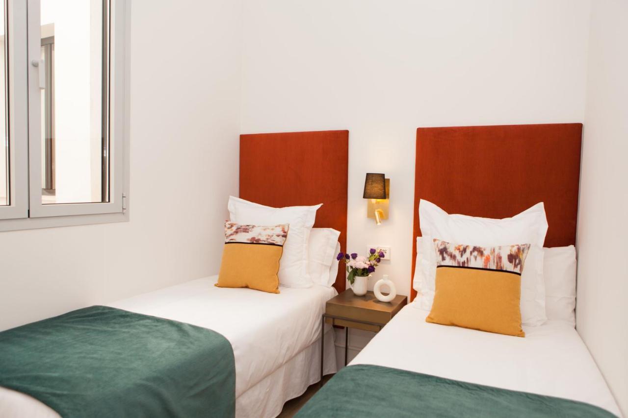 Isg Apartments Cedaceros Sevilla Buitenkant foto